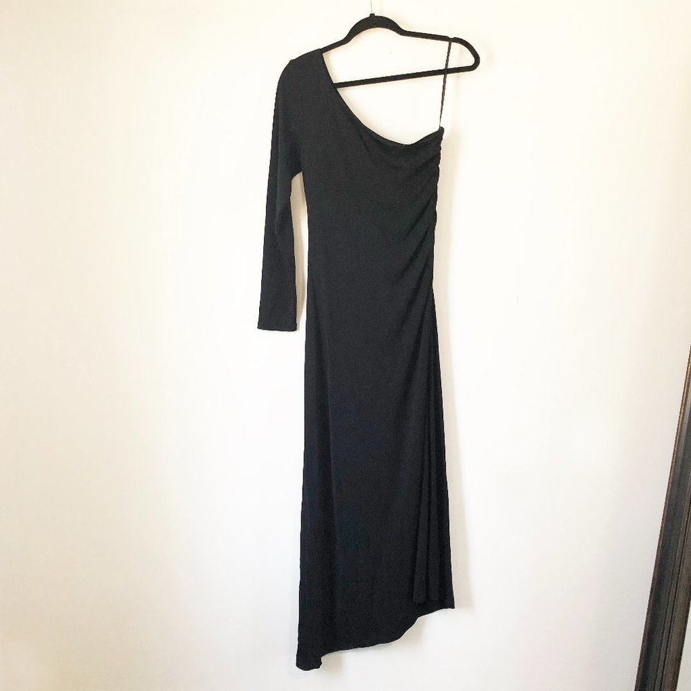 Blu's single sleeve, maxi dress